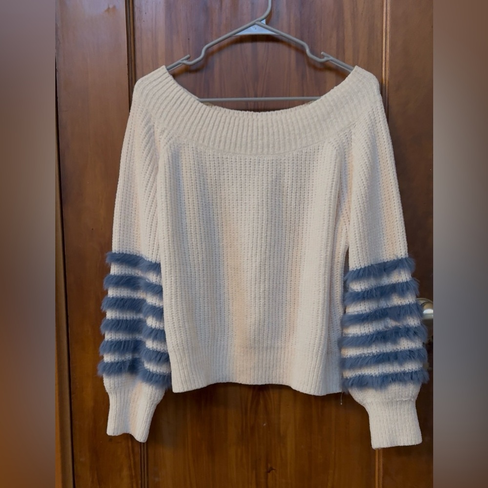 NWOT Charisma Cream Knit Sweater, Blue Fur Striped Balloon Sleeves Oversized S